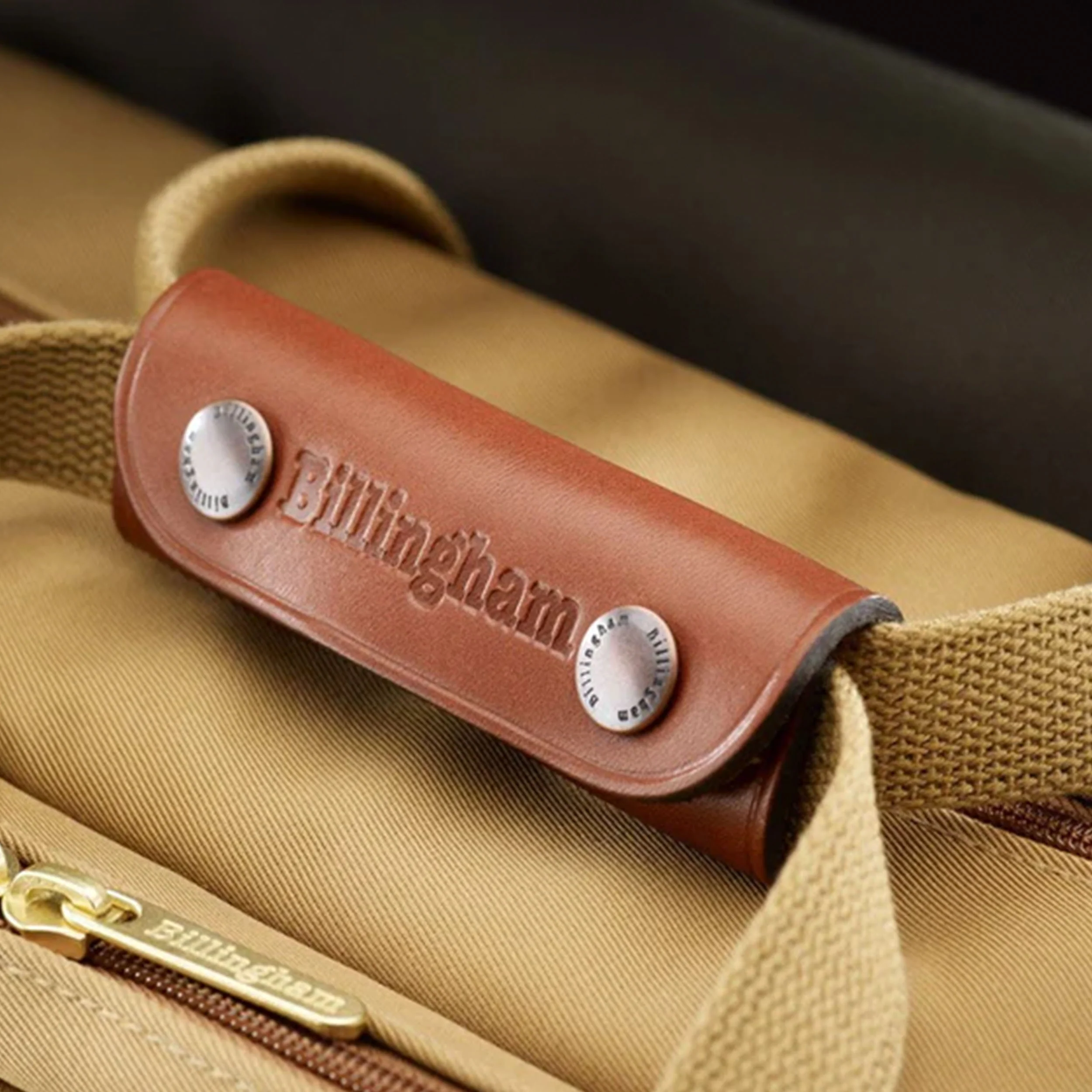 Billingham 225 Mark II Black Fibernyte / Black Leather - Image 3