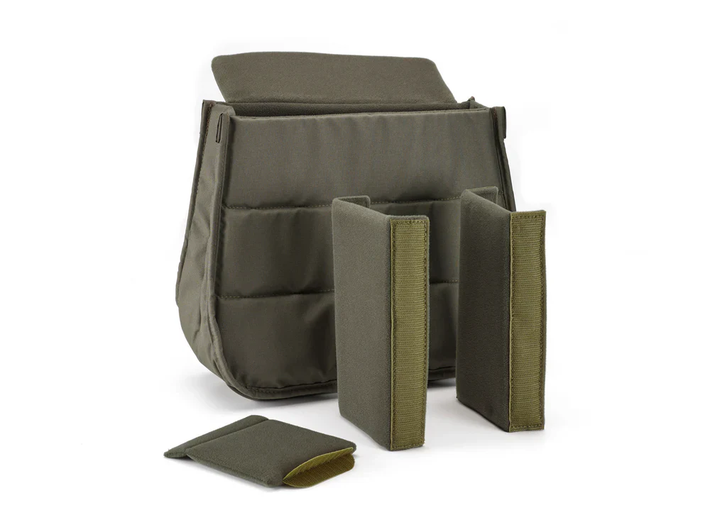 Billingham Rucksack 35 Burgundy Canvas / Chocolate Leather - Image 3