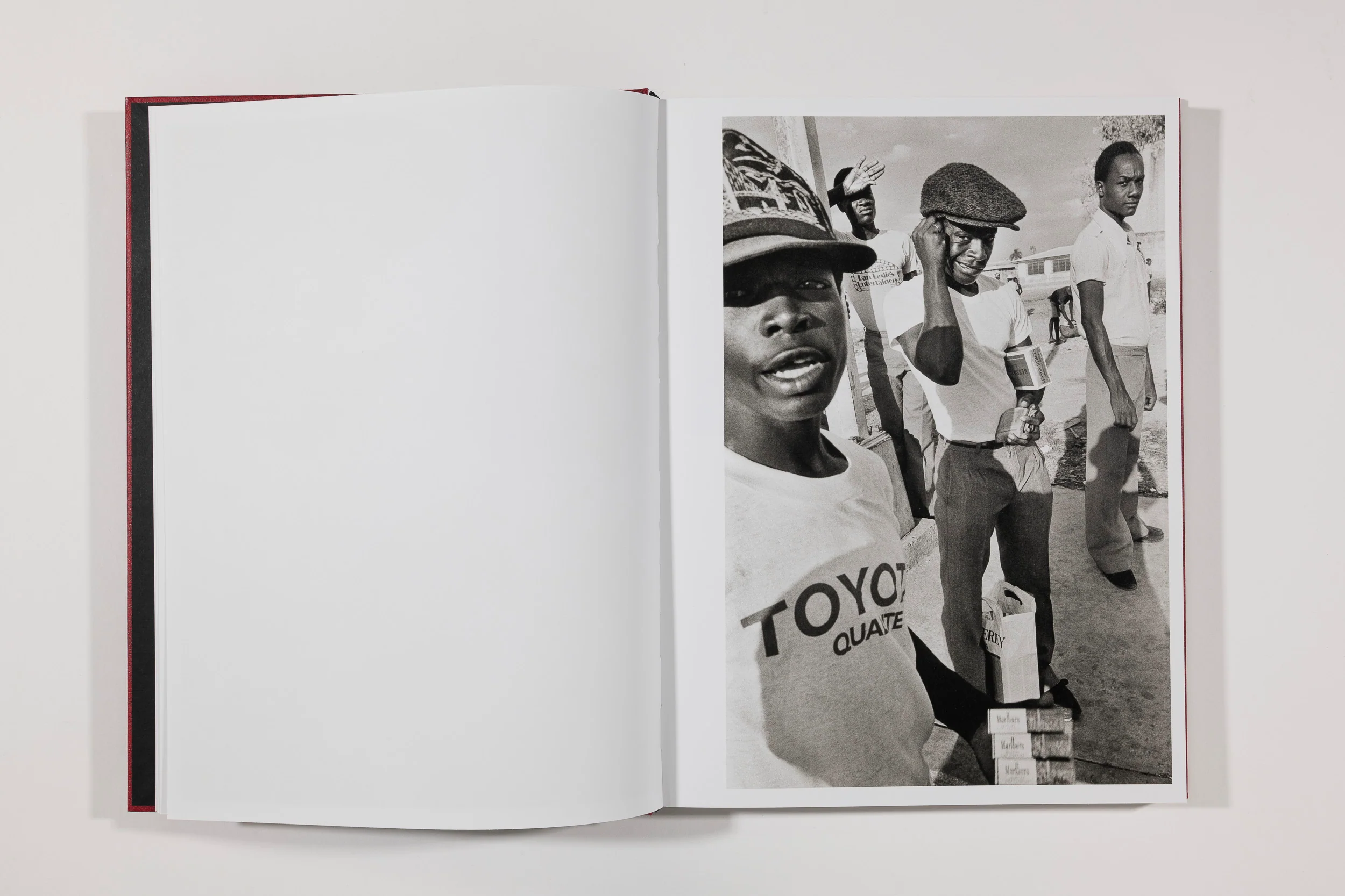 Bruce Gilden, Haiti - Image 3