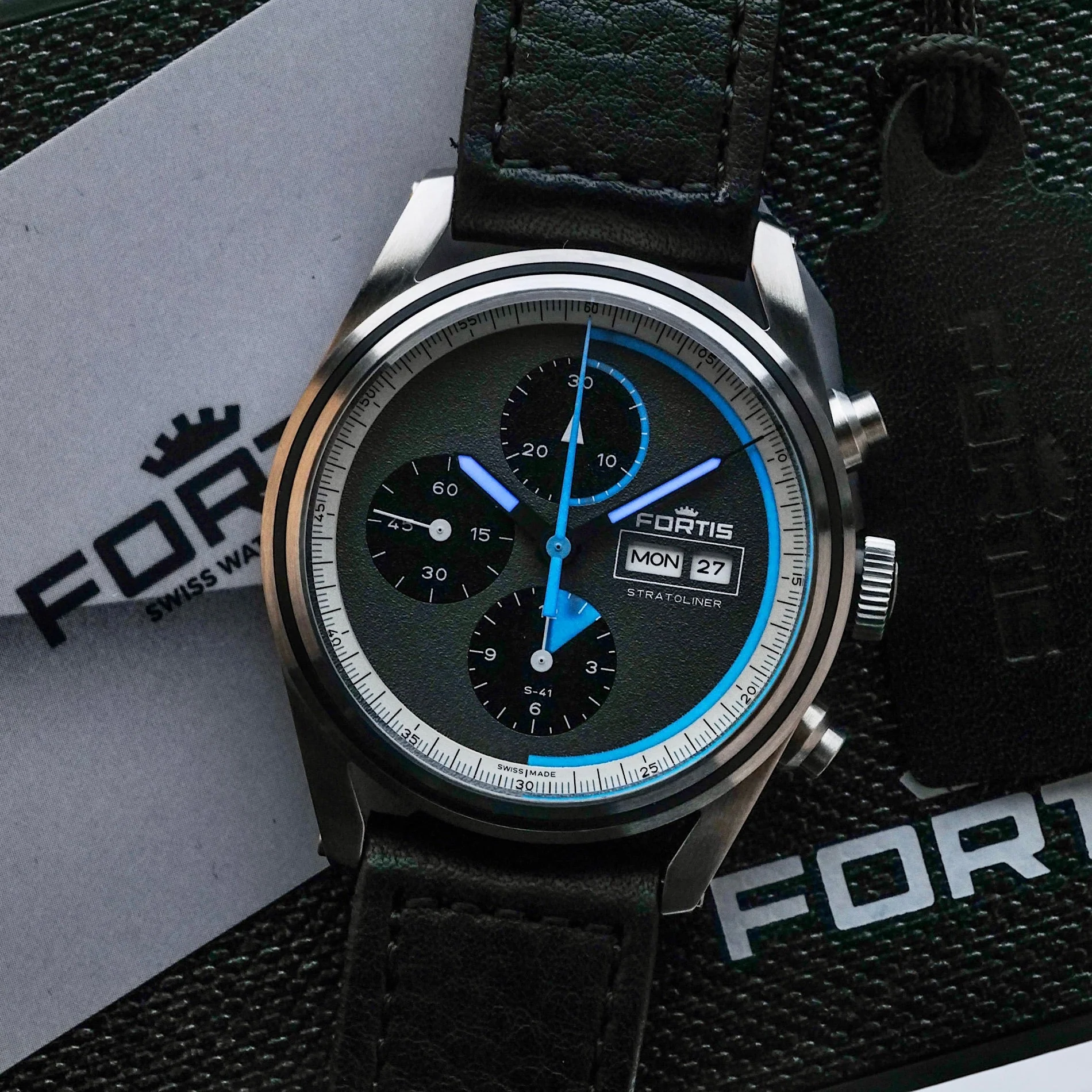 Pre-Owned Fortis Stratoliner S-41 Cosmic Gray on Aviator Strap