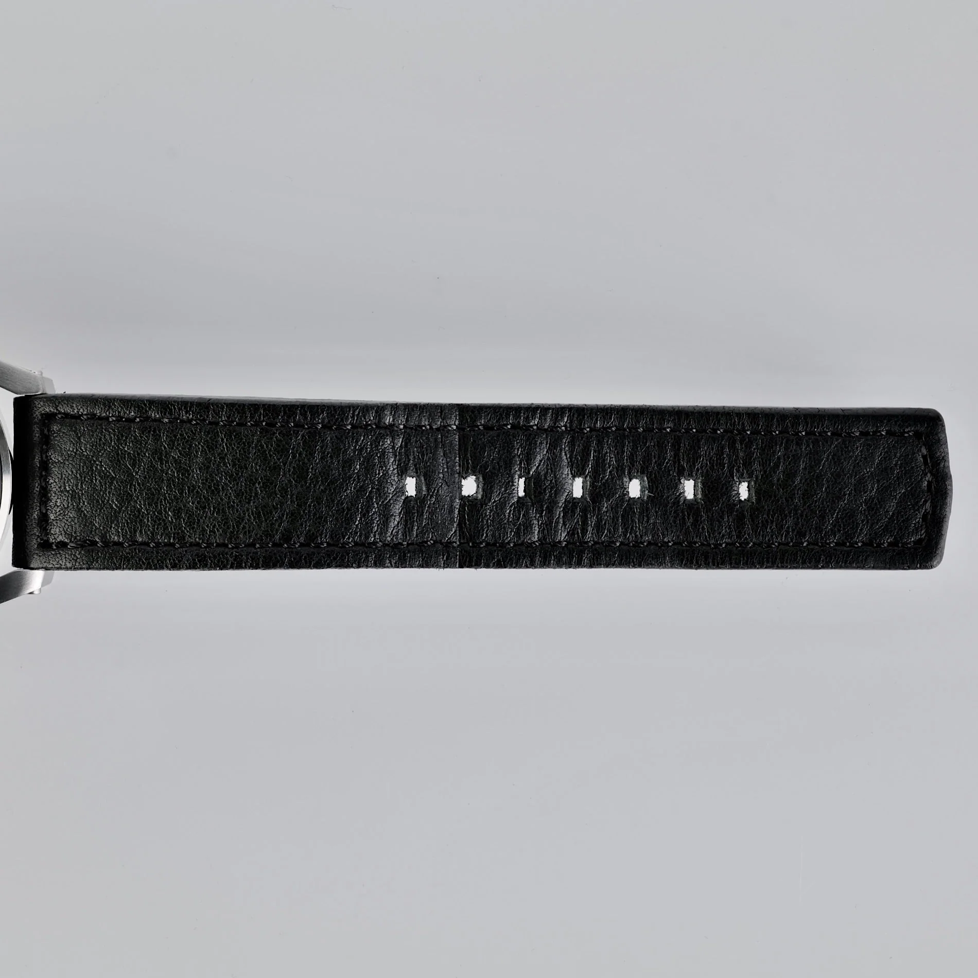 Pre-Owned Fortis Stratoliner S-41 Cosmic Gray on Aviator Strap - Image 10