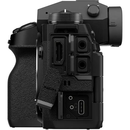 Fujifilm X-H2  w/ 16-80mm - Image 10