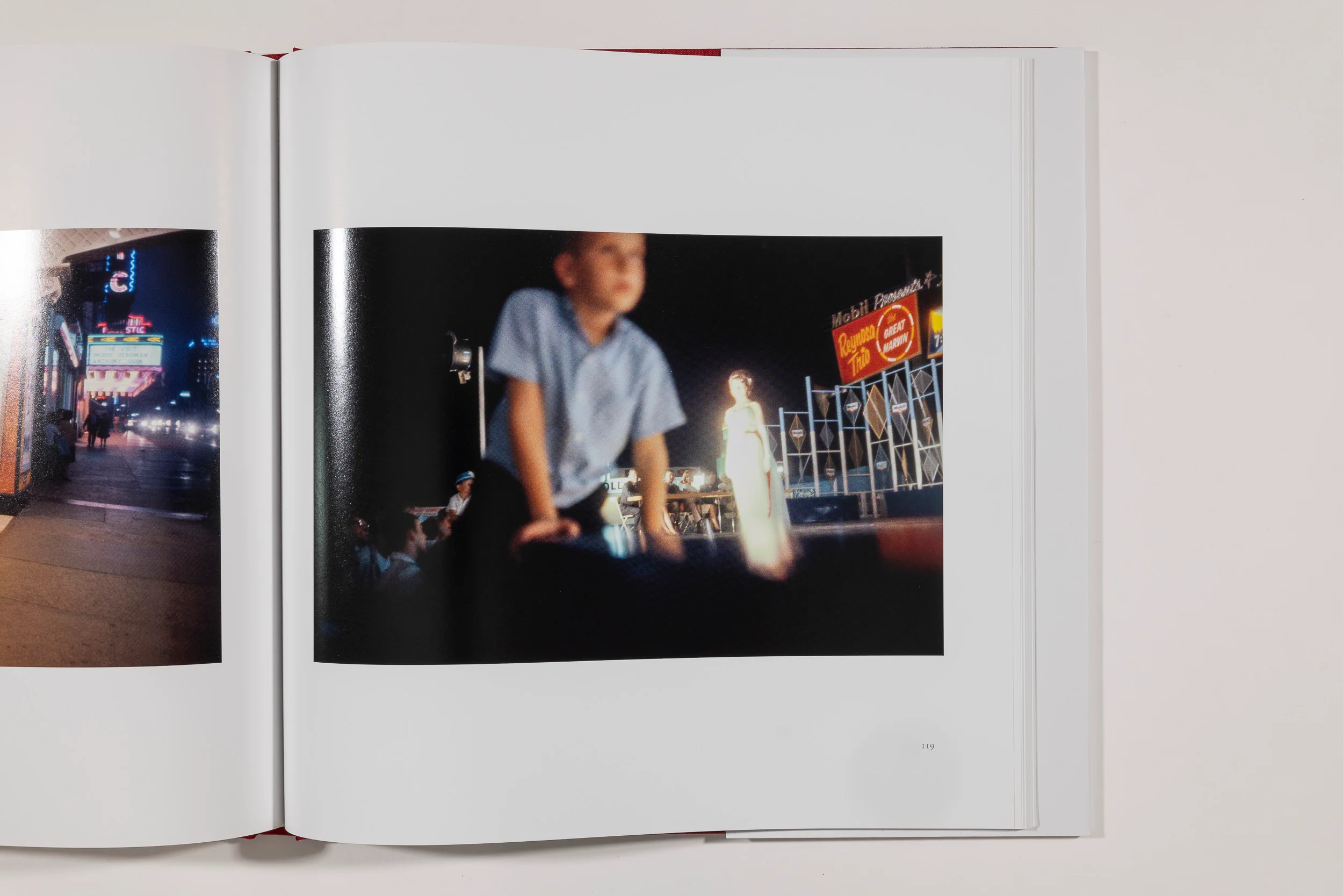Garry Winogrand Color - Image 10