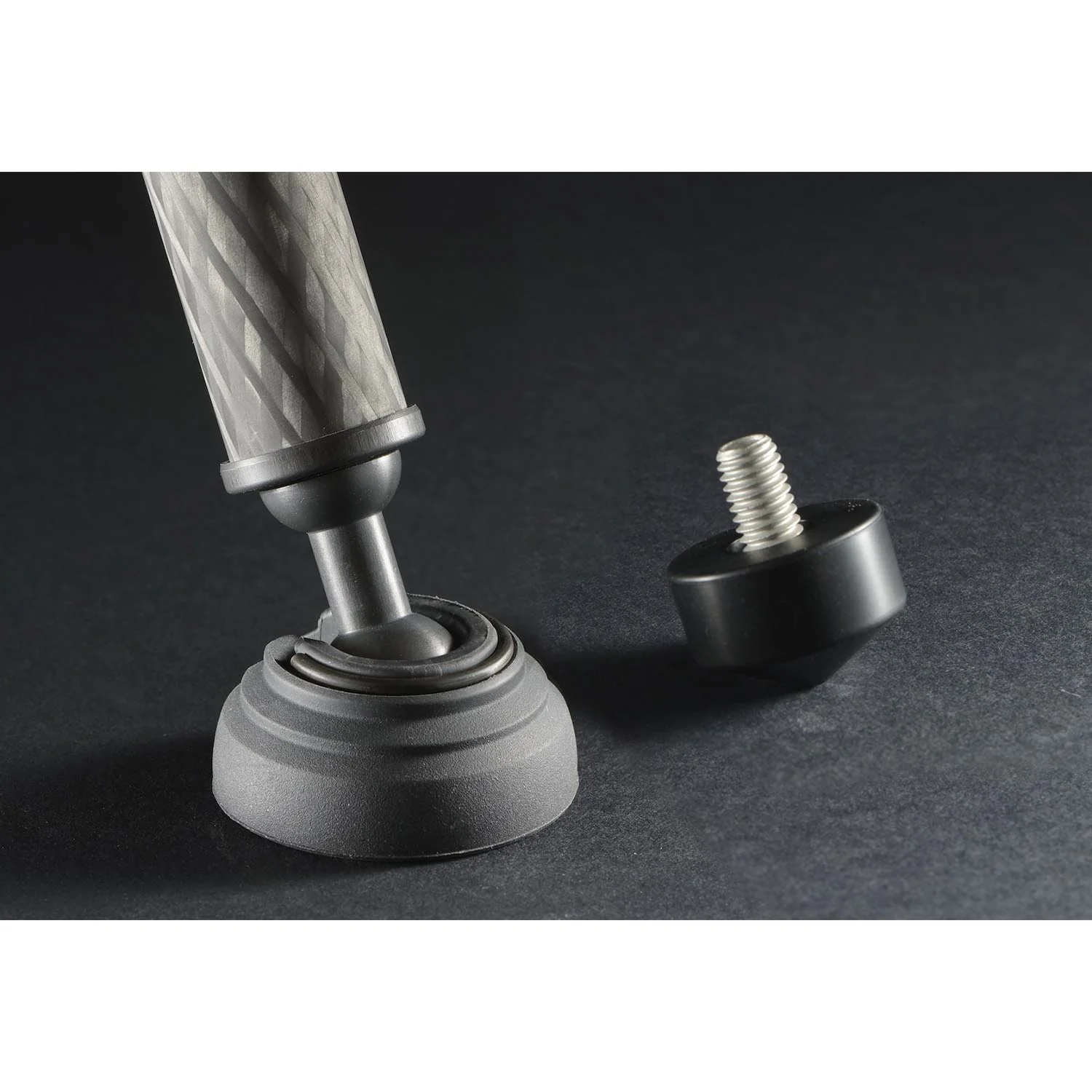 Gitzo Systematic Tripod GT3543XLS Series 3, 4 Section XL - Image 3