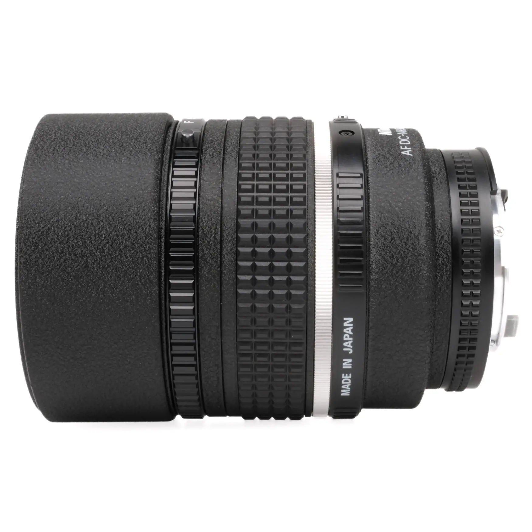 Nikon 105mm f2 DC 210381 - Image 3