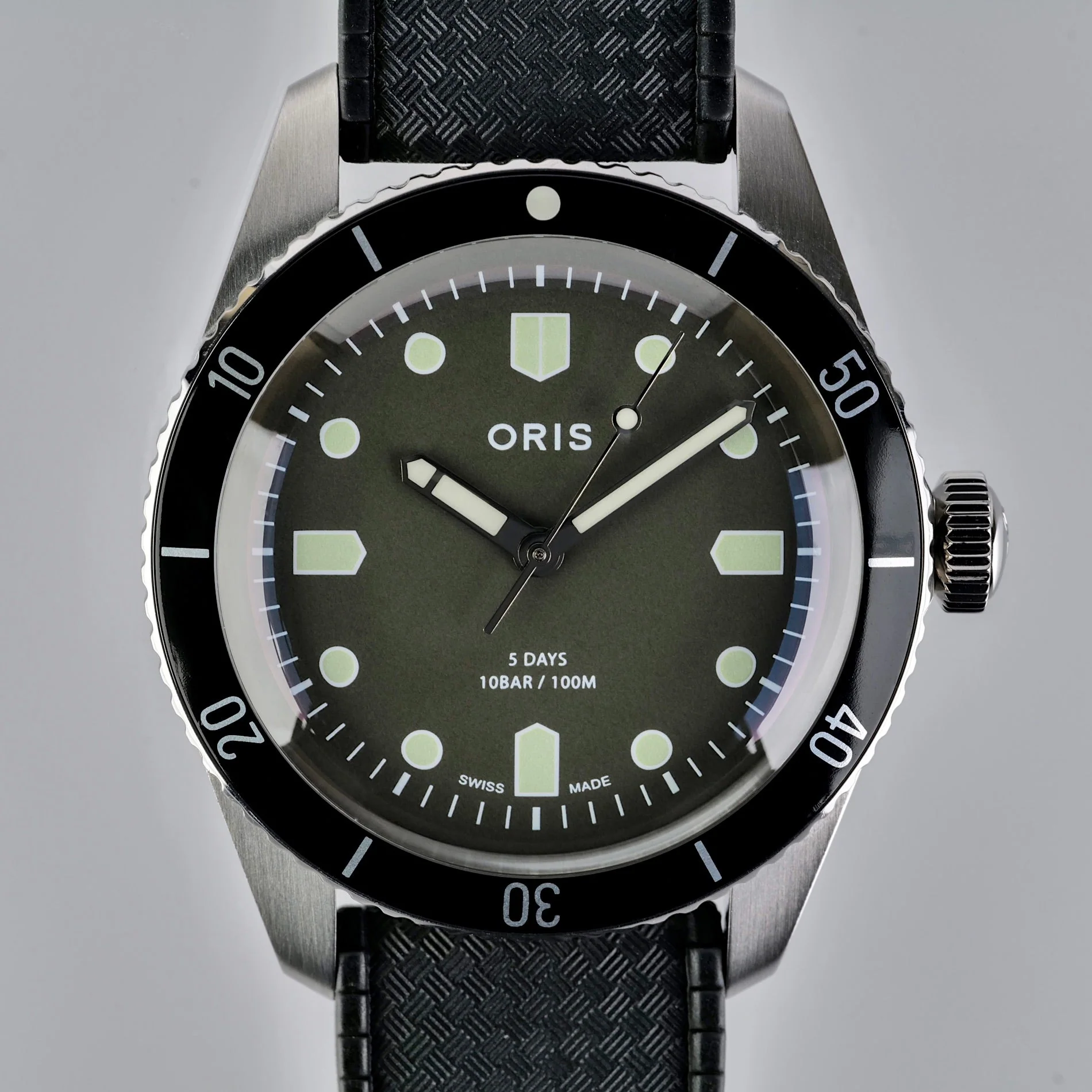Oris Divers Sixty Five Hodinkee 7774 4087