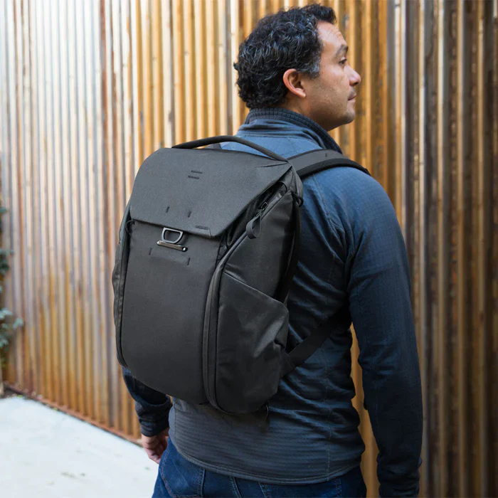 Peak Design Everyday Backpack 20L v2 - Black - Image 5