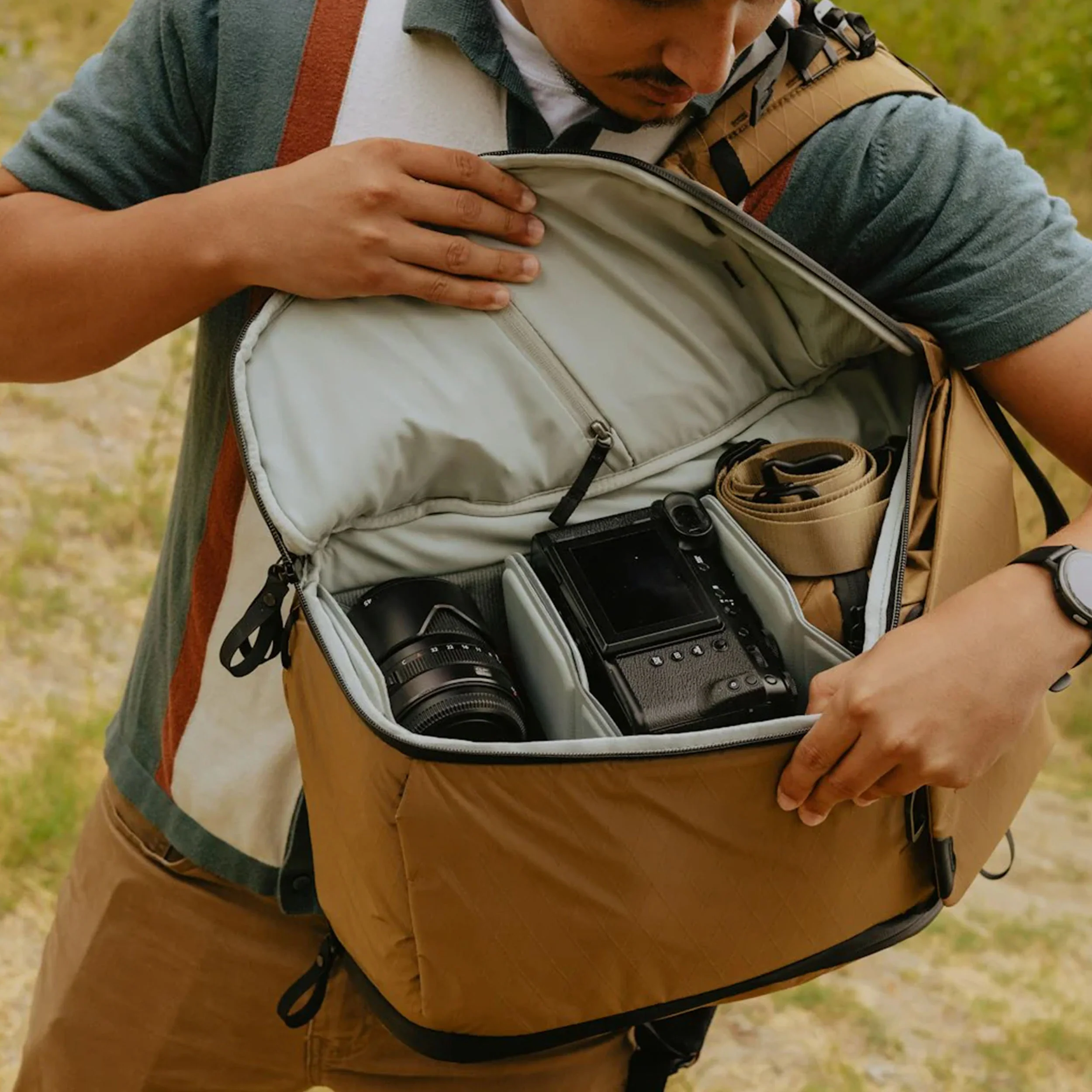Peak Design Everyday Backpack 30L v2 Coyote - Image 4