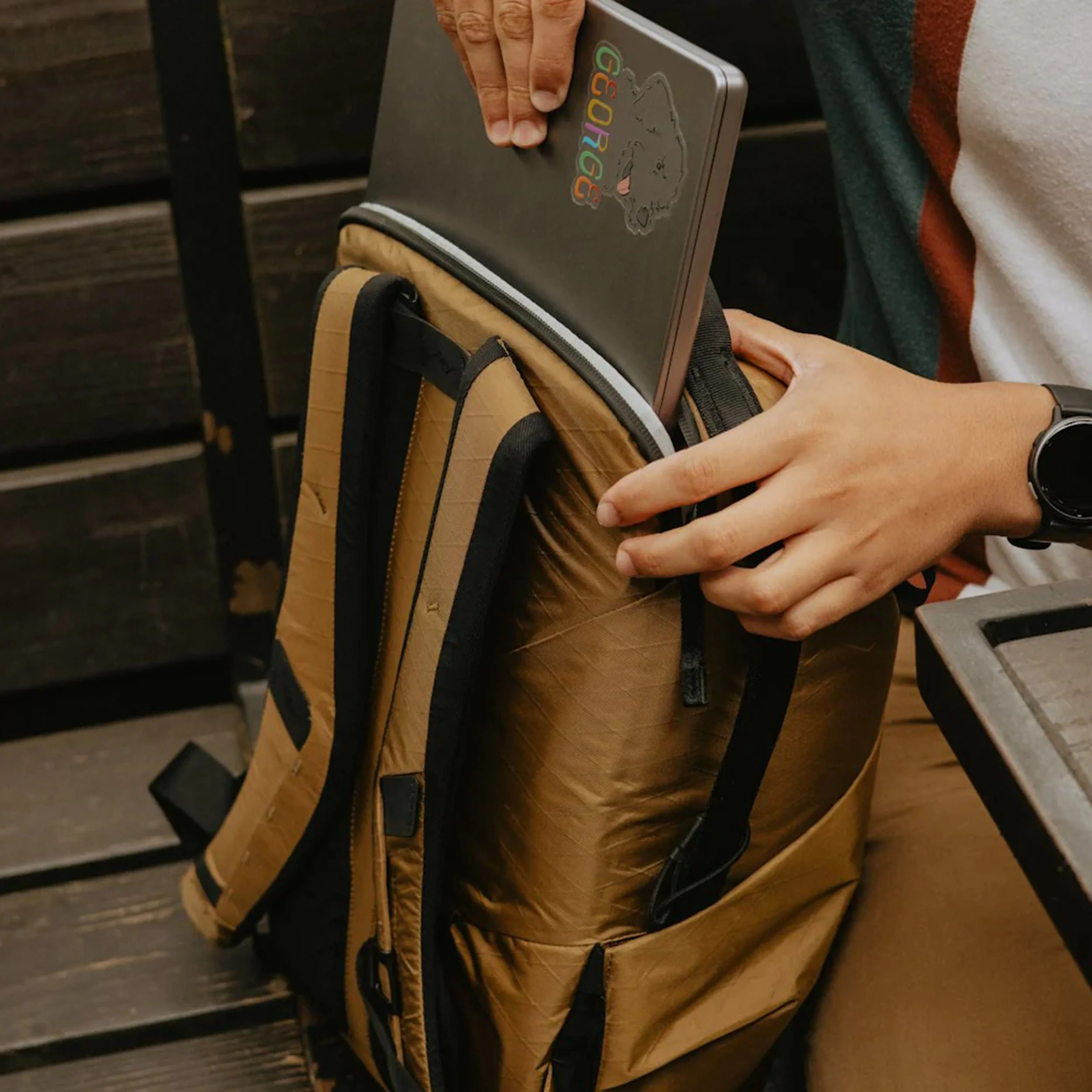 Peak Design Everyday Backpack 30L v2 Coyote - Image 5