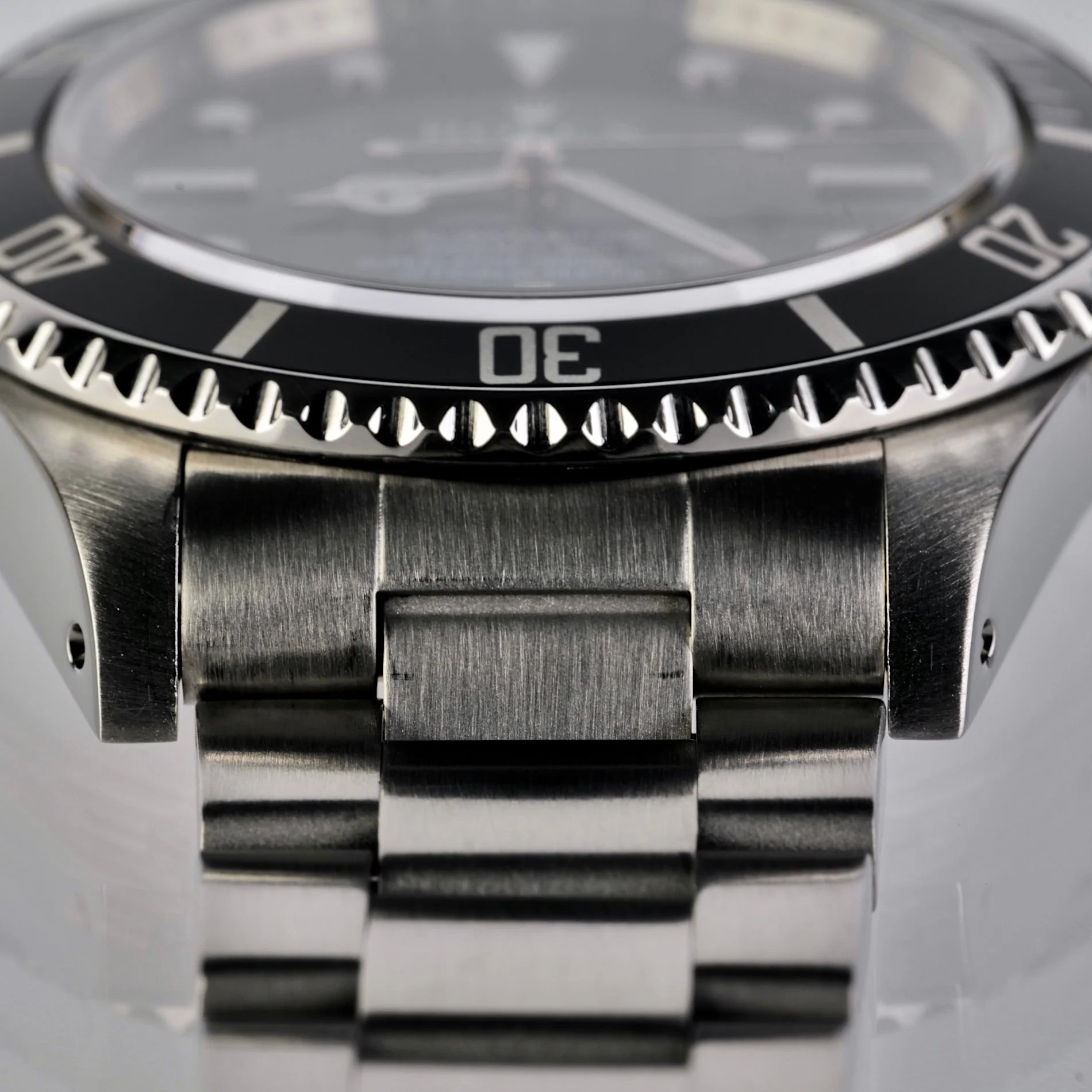 Rolex Submariner Ref 14060M, Boxed G277435 - Image 9
