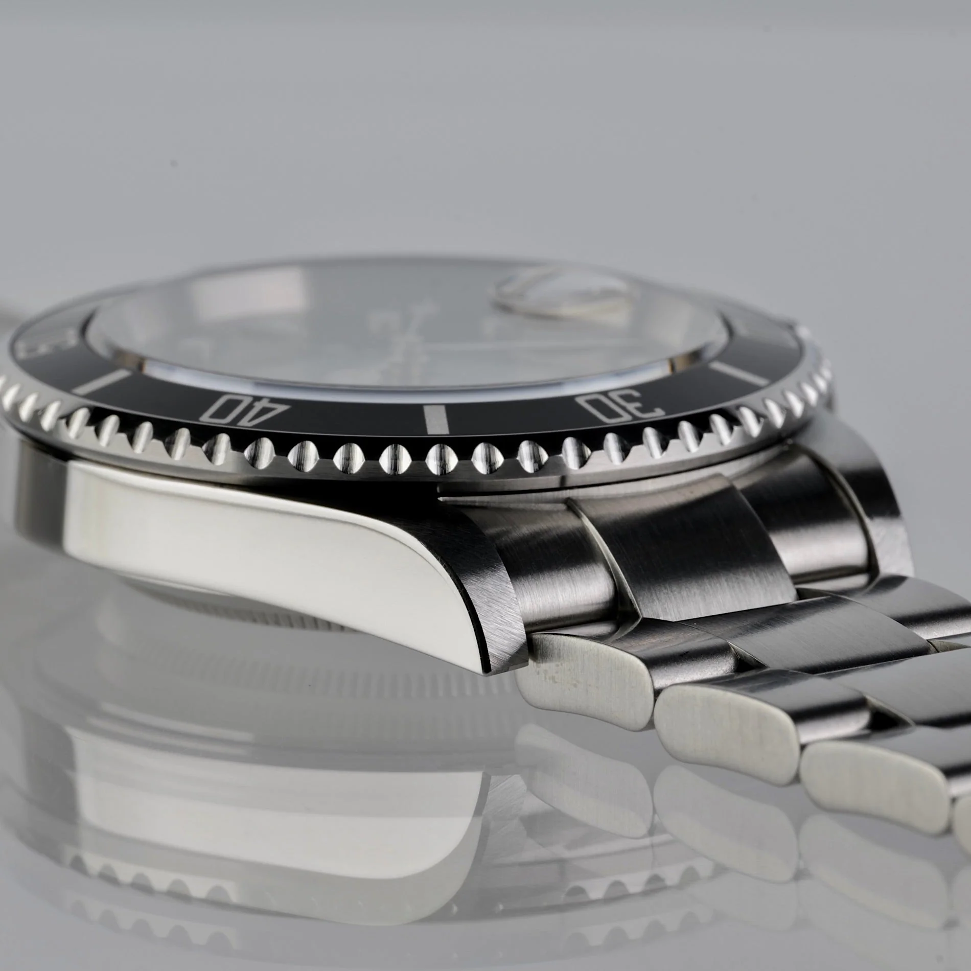 Rolex Submariner Ref 16610, Boxed  Z459160 - Image 12