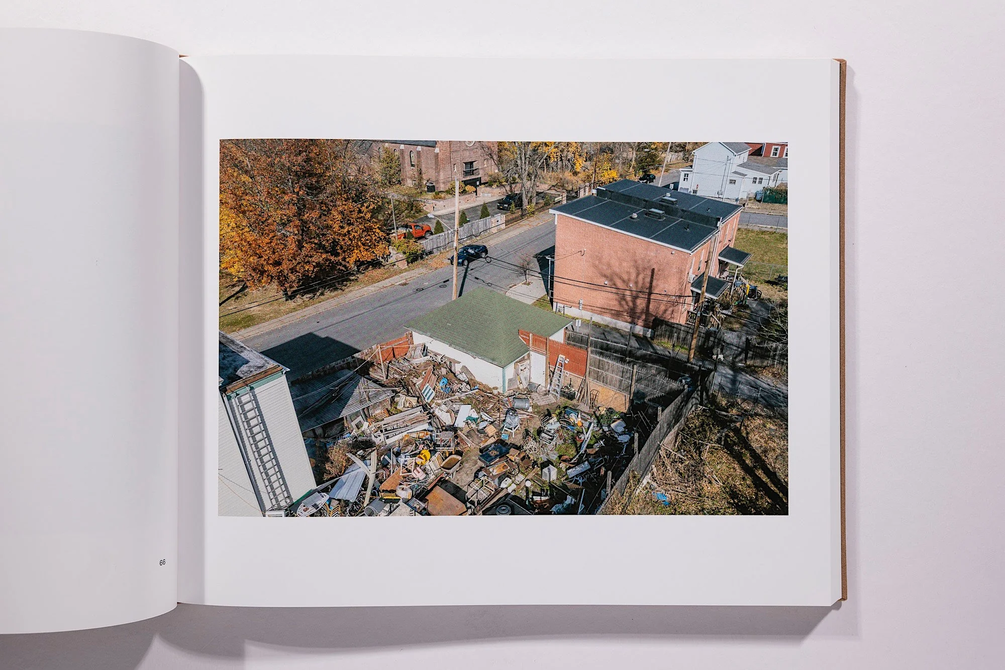 Stephen Shore - Topographies: Aerial Surveys of the American Landscape - Image 10