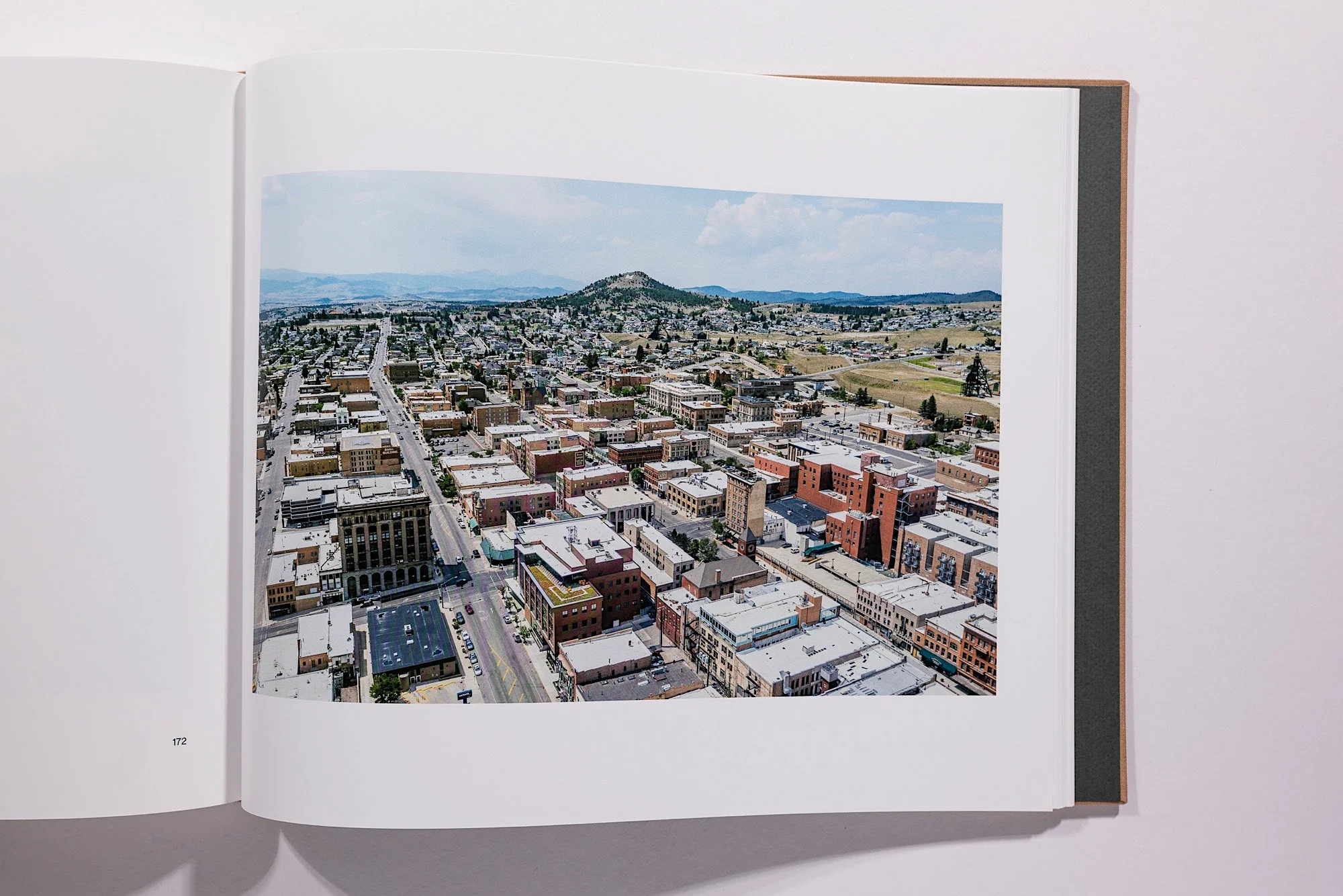 Stephen Shore - Topographies: Aerial Surveys of the American Landscape - Image 17