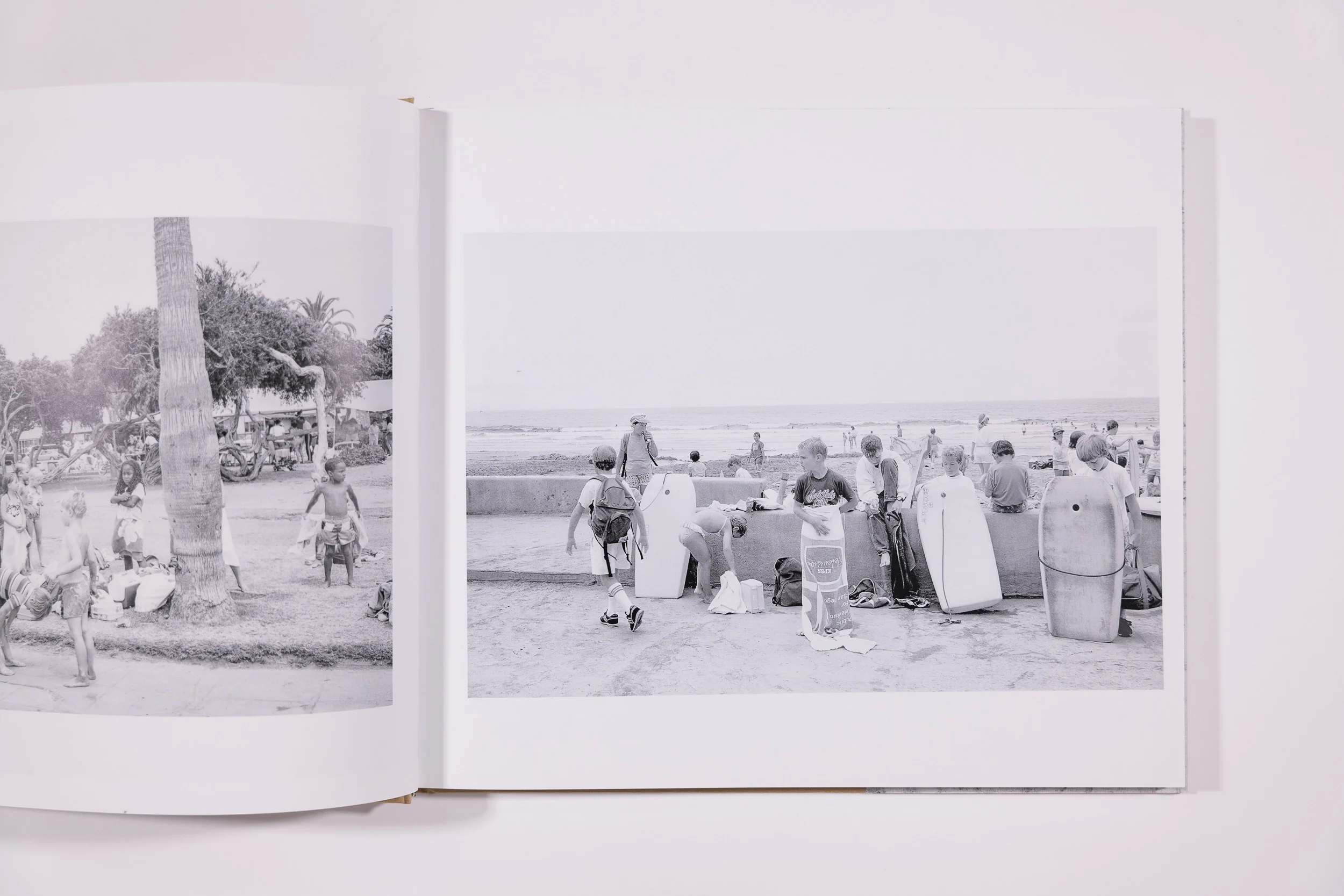 Tod Papageorge, At the Beach - Image 3