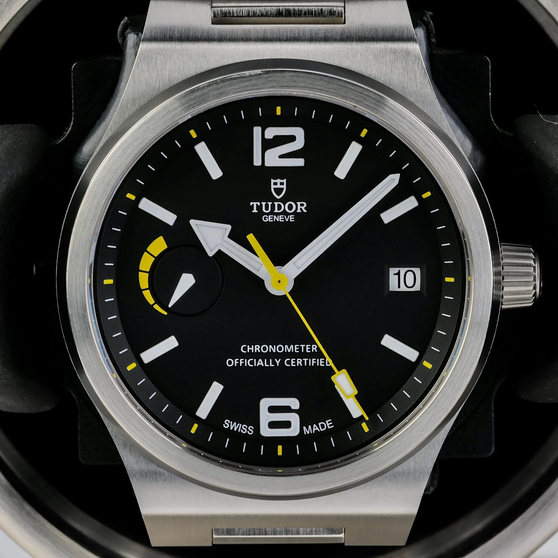 Tudor North Flag Ref 91210N I427362 - Image 2